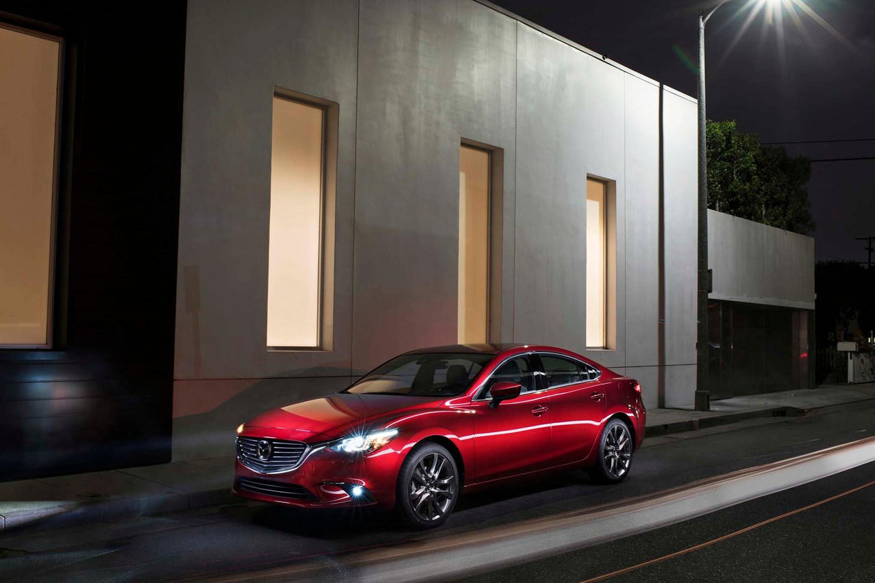 2017 Mazda MAZDA6 i Sport 4dr Sedan (2.5L 4cyl 6M)